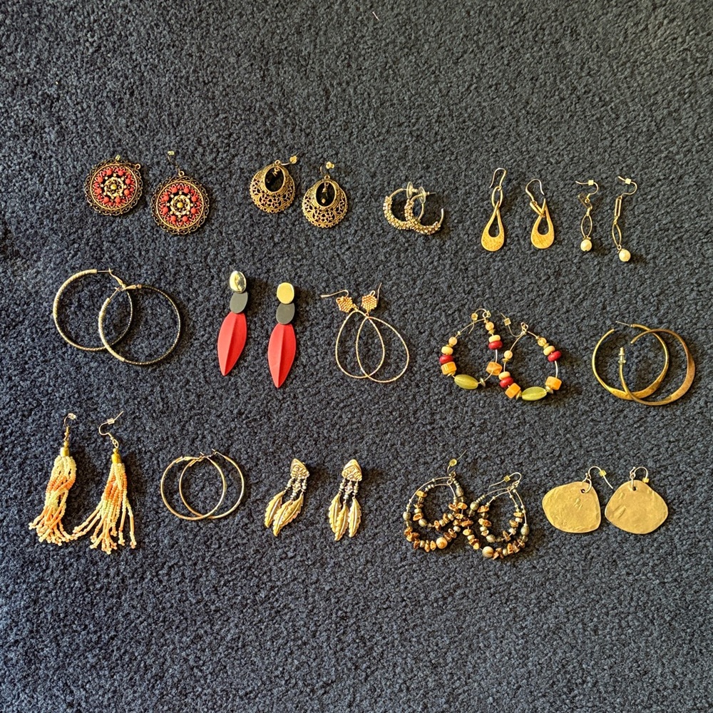 Gold and Red Women's Earrings Set